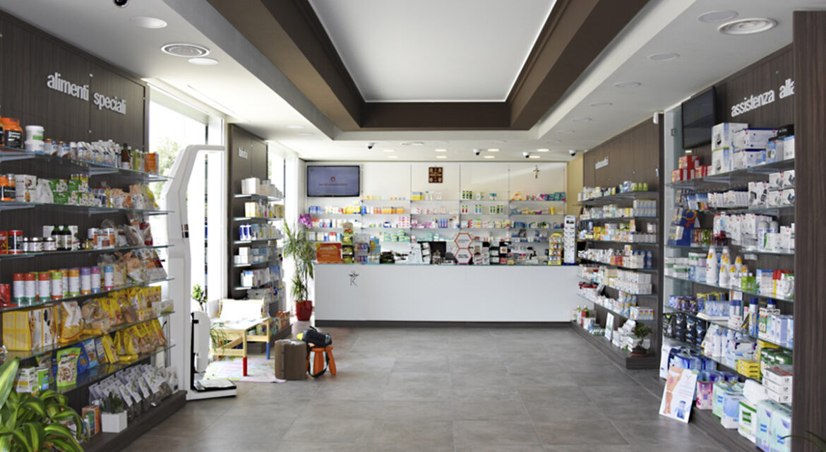Nuova_apertura_arredamento_farmacia_la_flora_1200x800_3